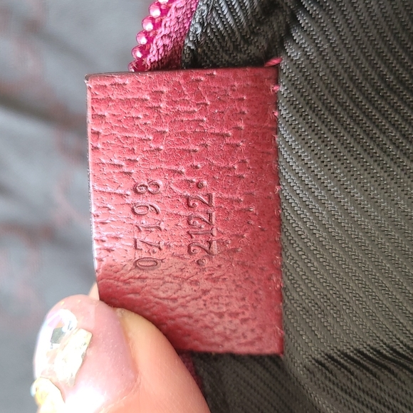 Authentic Gucci mini mono pochette (berry/wine) - Picture 6 of 10